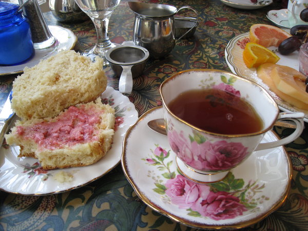 bollos y una taza de té