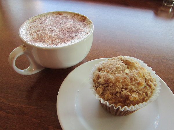 Chai latte y muffin