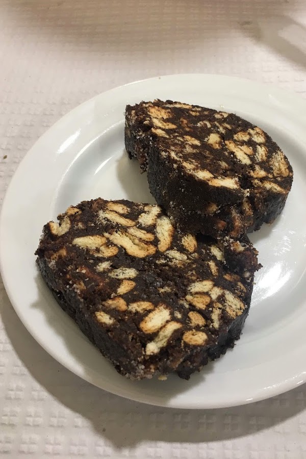 trozos de chocolate "salami"
