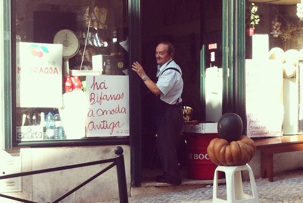 Si lo estás haciendo bien, si tienes una saudade en Lisboa, extrañarás la ciudad incluso antes de irte.