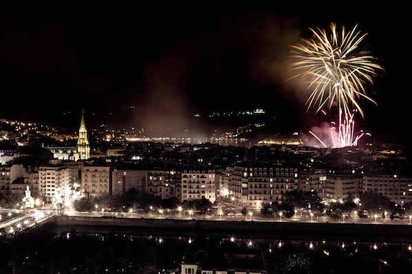 Sin duda, uno de los imperdibles de la Semana Grande de San Sebastián es el Concurso Internacional de Fuegos Artificiales.