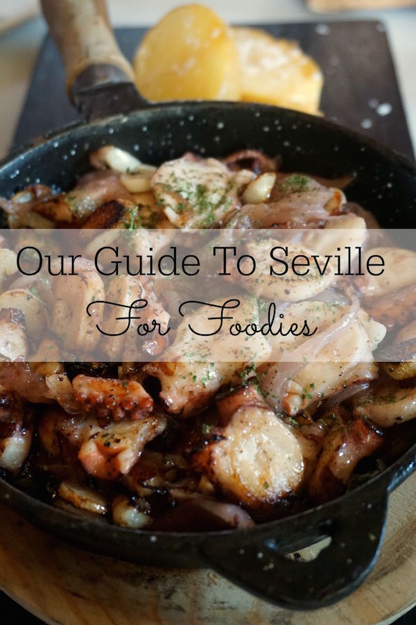 Nuestra guía gastronómica de Sevilla: poco a poco, Sevilla se está convirtiendo en un paraíso gastronómico, y esta guía es imprescindible para cualquier amante de la comida que planee visitar la capital de Andalucía.