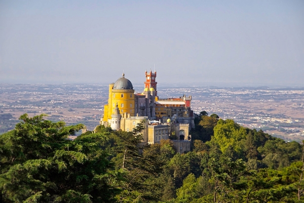 Tienes que ver el Palacio da Pena en una excursión de un día a Sintra.