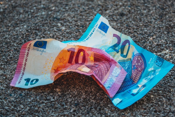 Antes de viajar a Lisboa, una de las cosas que debes saber es cómo pagarlo.