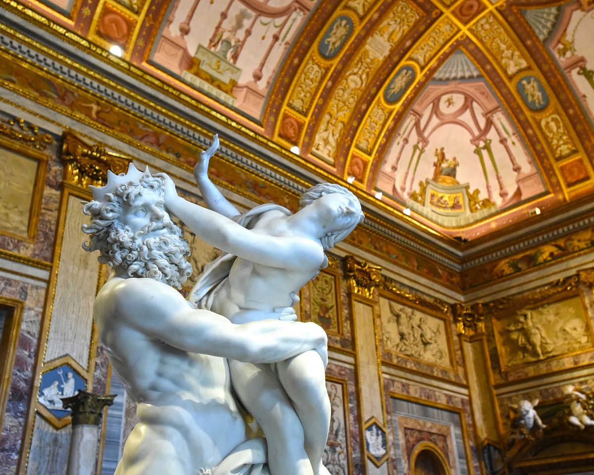 Estatua del Rapto de Perséfone de Bernini.