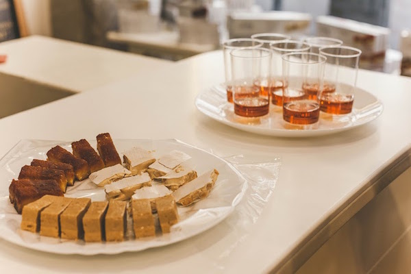 ¡Nuestros dulces favoritos en Barcelona! ¡Nos encanta el turrón, un delicioso turrón navideño!