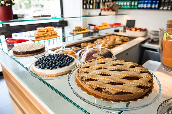 Desayuno en 100% Bio, uno de los mejores restaurantes veganos de Roma.