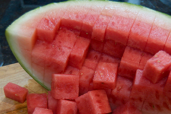¿Por qué no pruebas esta receta de gazpacho de sandía? Es delicioso.