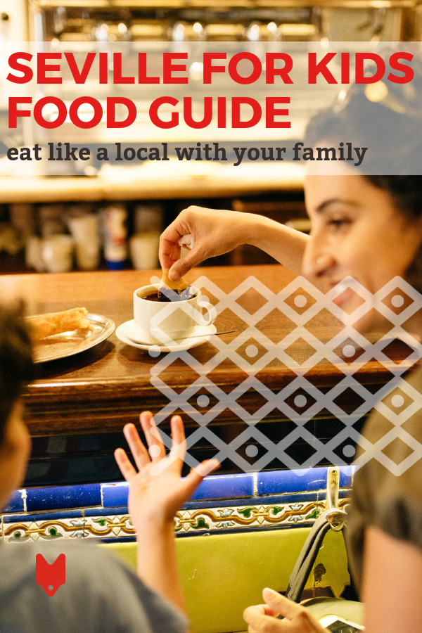 Los viajes familiares valen la pena, ¡pero descubrir dónde comer con niños puede ser un desafío! Esta guía gastronómica de Sevilla para niños te quitará todas las preocupaciones y te mostrará las mejores comidas y restaurantes que encantarán a todos. #España #Sevilla #viajarconniños #viajesenfamilia #comida #tapas