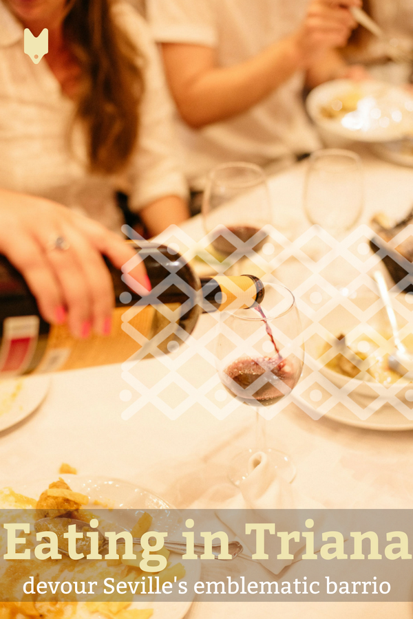 Si no está seguro de dónde comer en Sevilla, hay muchas opciones excelentes en el barrio de Triana. ¡Estos son algunos de nuestros favoritos!