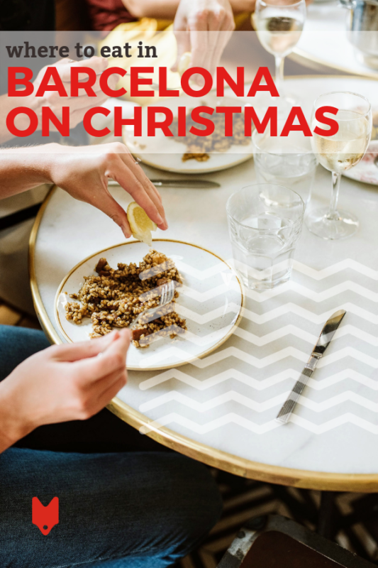 La comida en Barcelona siempre es deliciosa, pero las comidas festivas especiales llevan las cosas a otro nivel. ¿No sabes dónde comer el día de Navidad en Barcelona? ¡Te tenemos cubierto! #Barcelona #food #foodie #delish #Navidad #paella