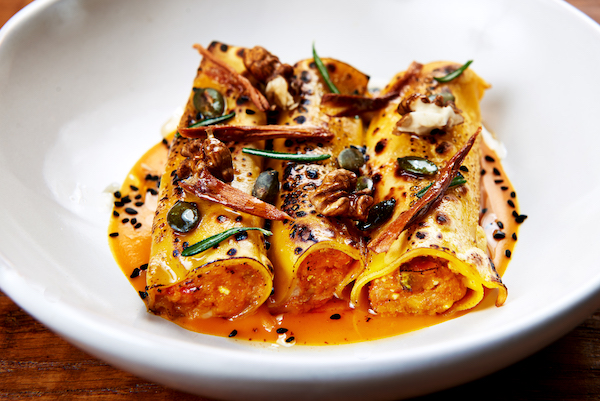 Comida italiana en el restaurante Canto Corvino
