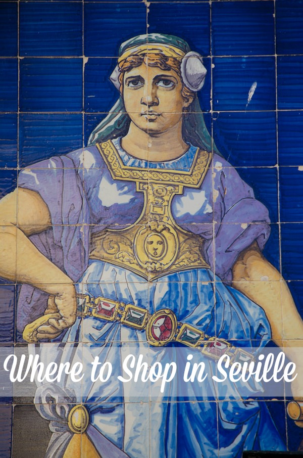 ¡Aquí está la práctica guía de Devour Seville sobre dónde comprar en Sevilla! Ya sea que esté buscando tiendas concurridas en el centro de la ciudad o tiendas pequeñas, ¡lo tenemos cubierto!